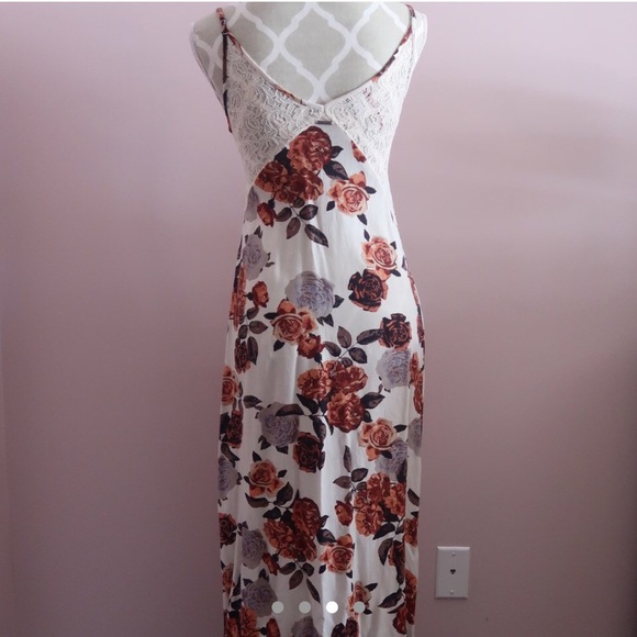 Summer floral maxi dress - Picture 3 of 8